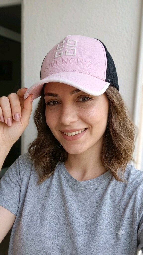 Givenchy Pembe Siyah Şapka - 9