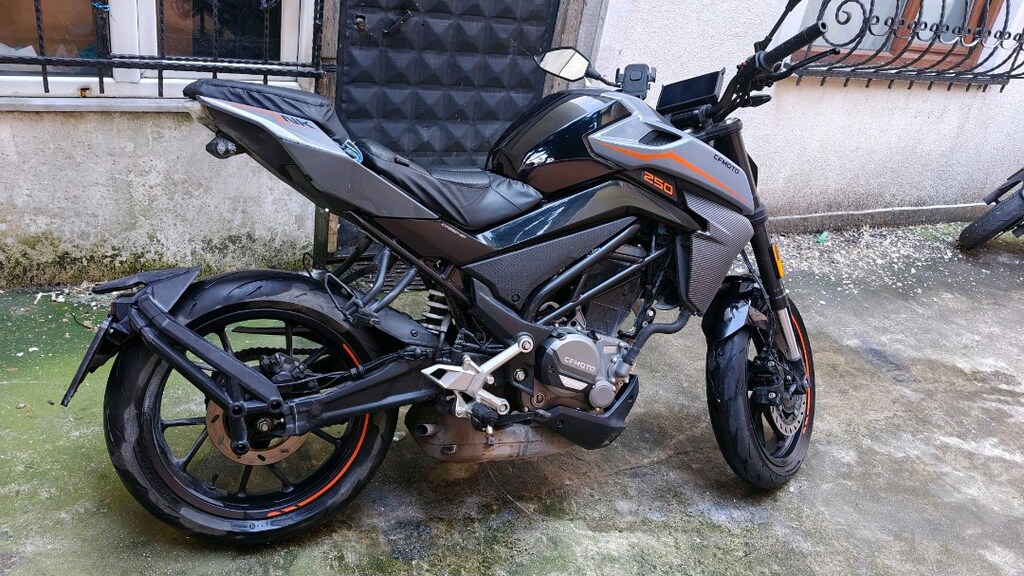 CF MOTO NK 250 - 6