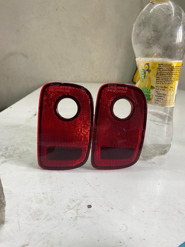 volkswagen ıd buzz arka tampon reflektörü - 2