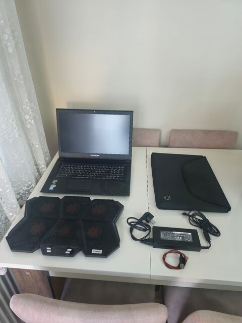 Monster Tulpar T7 V13.1.1 17.3" / i7-7700HQ / GTX 1060 6GB / 16G