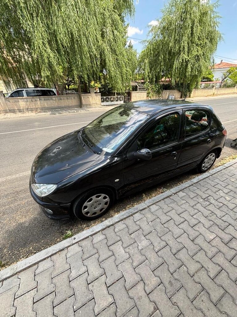 SAHİBİNDEN 2006 MODEL PEUGEOT 206 FELİNE 1.4 BENZİNLİ MANUEL HATASIZ - 4