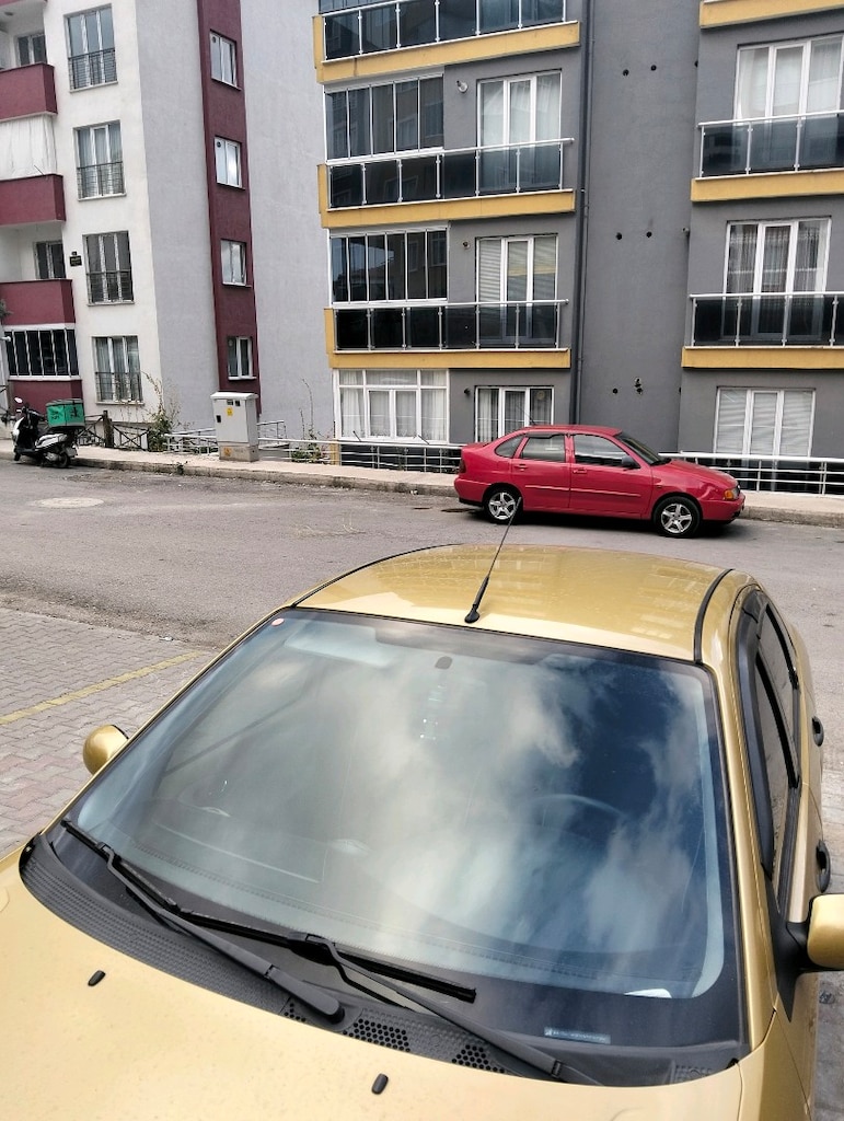 200 Model Focus - 5