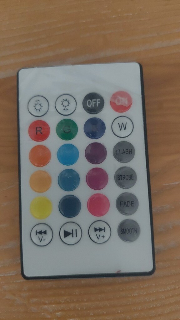 LED AMPUL MÜZİK ÇALAR BLUETOOTHLU, AYRICA FARKLI RENKLERDE LAMBA MODU - 5
