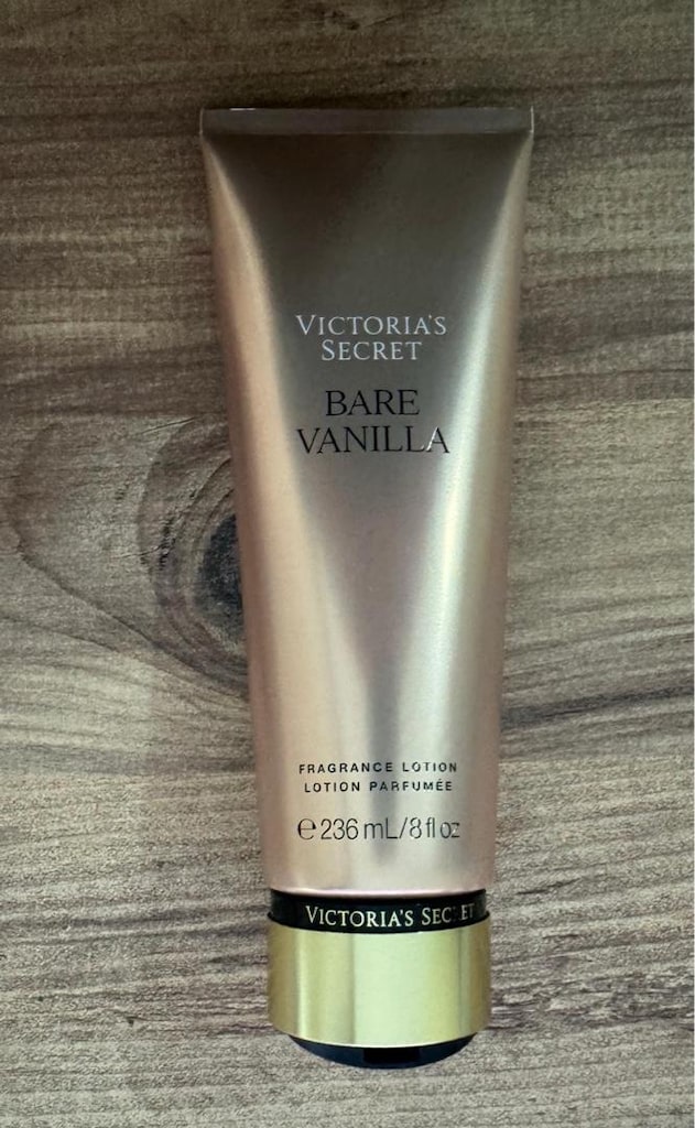 Victoria Secret Bare Vanilla Vücut Losyonu