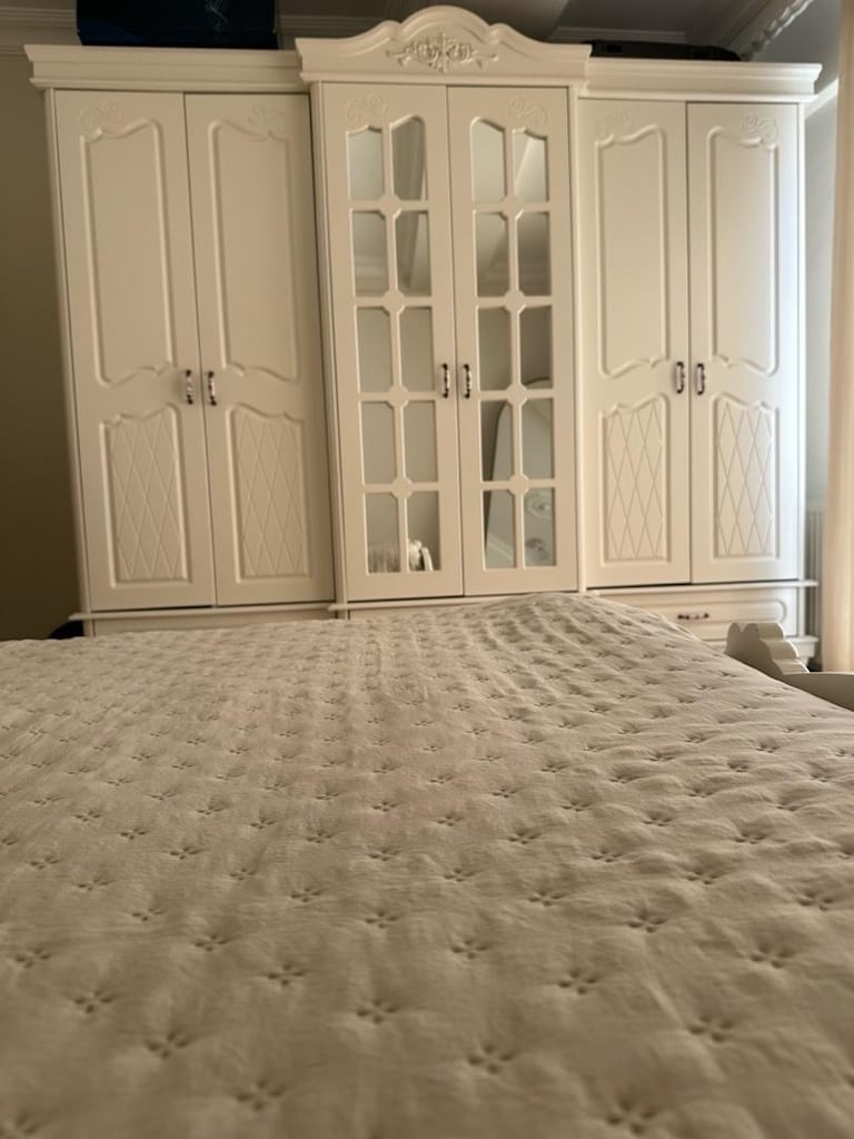 6 kapaklı gardırop Mdf + 2 komidin - 3