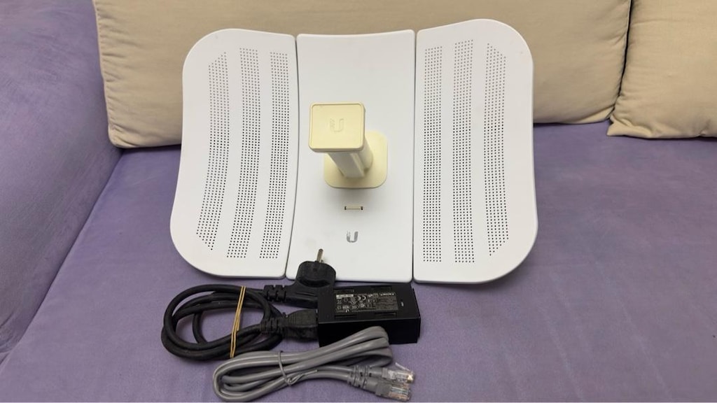 Ubiquiti UBNT LBE M5 23db 5 Ghz Dıs Mekan Access Point . - 2