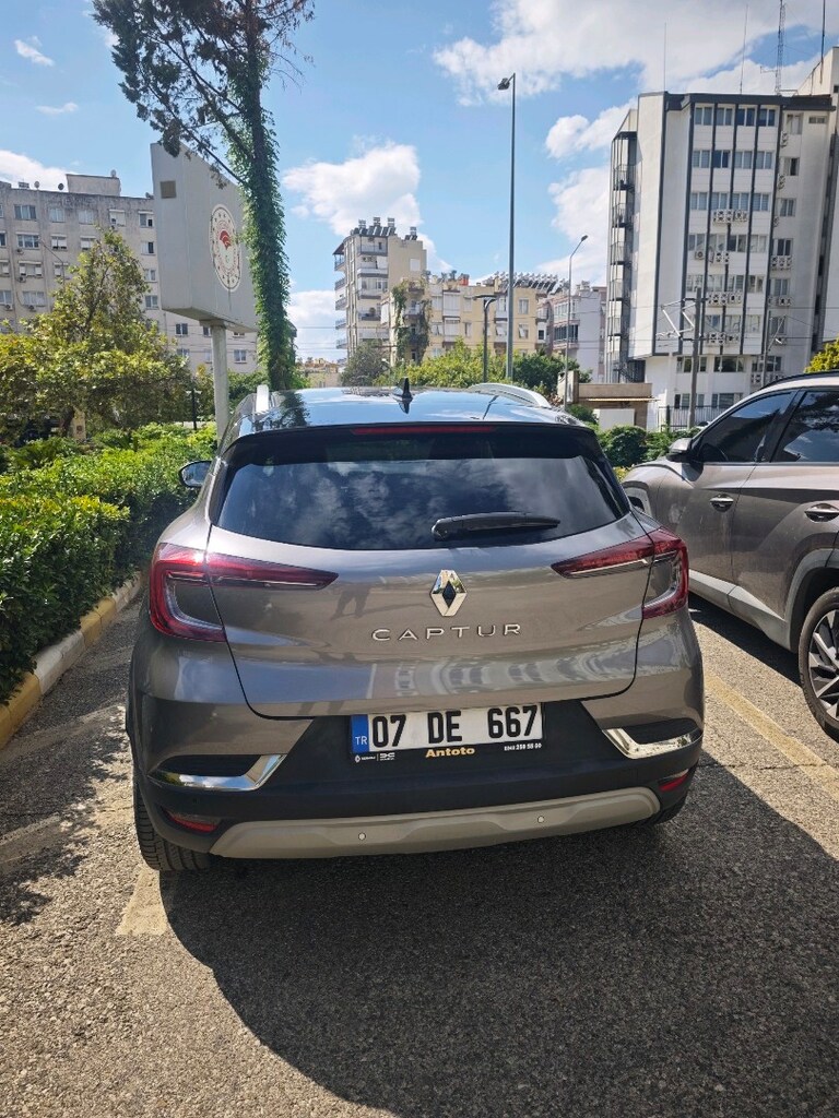 2023 Captur İcon joystick Vites 25000Km - 5