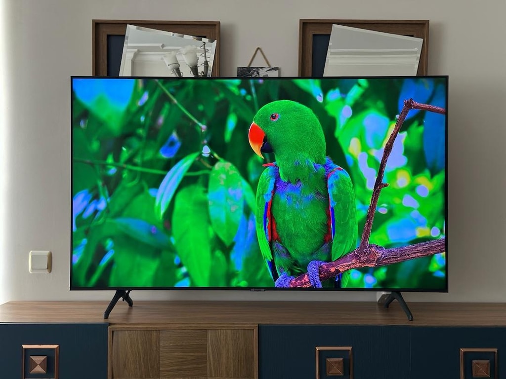 Samsung 55 inç Smartlı 4K UHD Kutulu Tertemiz Eksiksiz - 4