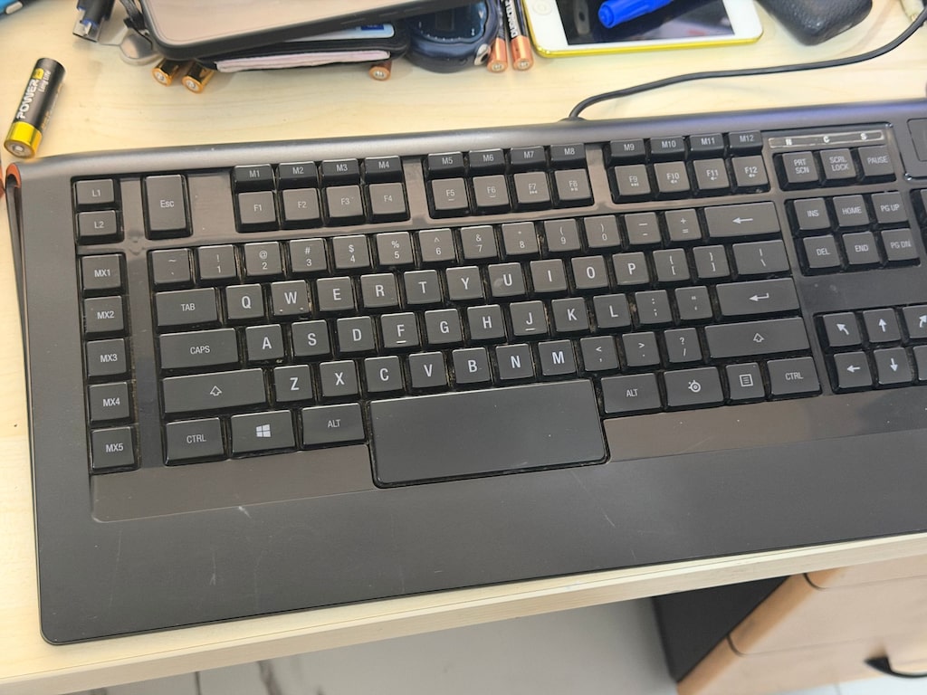 SteelSeries Apex 300 Gaming Keyboard (Tertemiz Sorunsuz) - 5