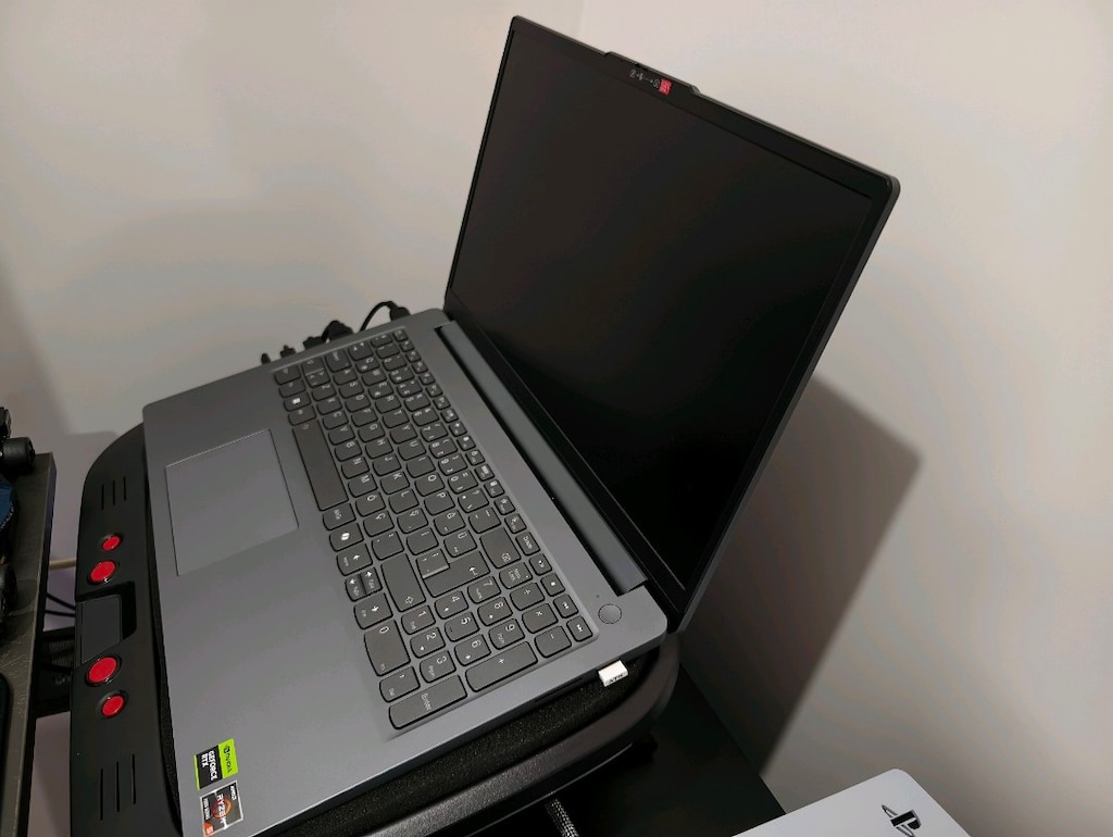 Lenovo LOQ 7535HS RTX 3050 24GB (16+8) RAM (1.5 Aylık)+MEMO FL08 - 2