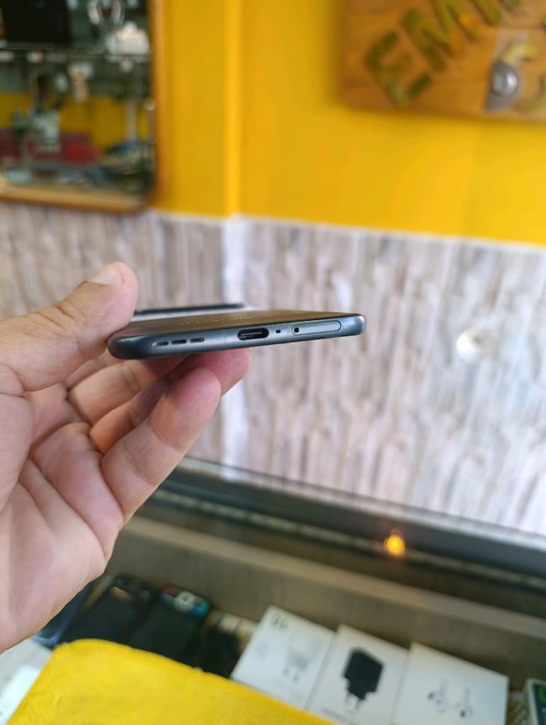tecno slim 5 G TR 256 GB - 2
