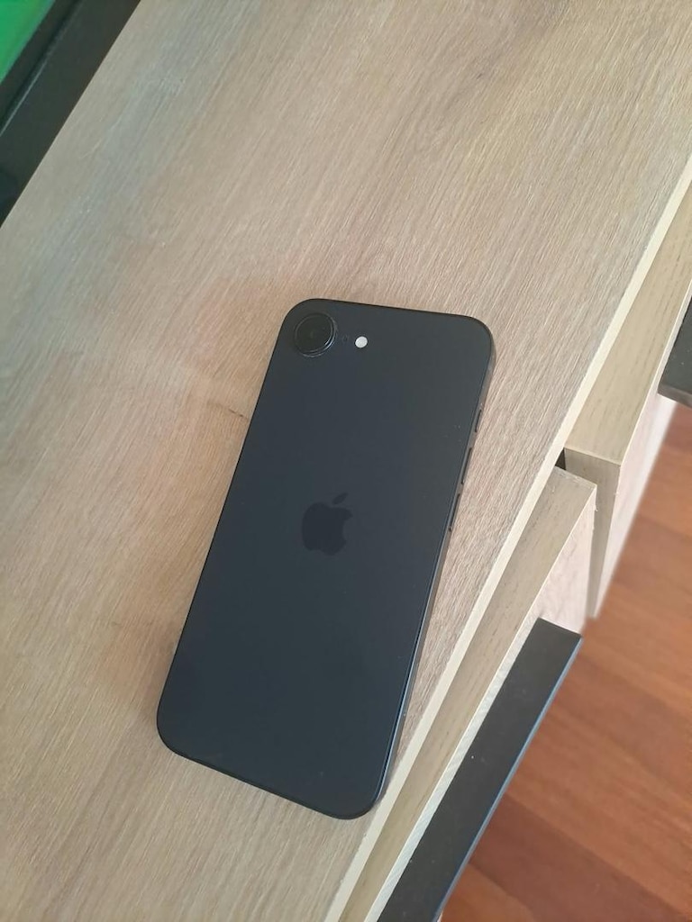 iPhone 16e 128gb Siyah - 2