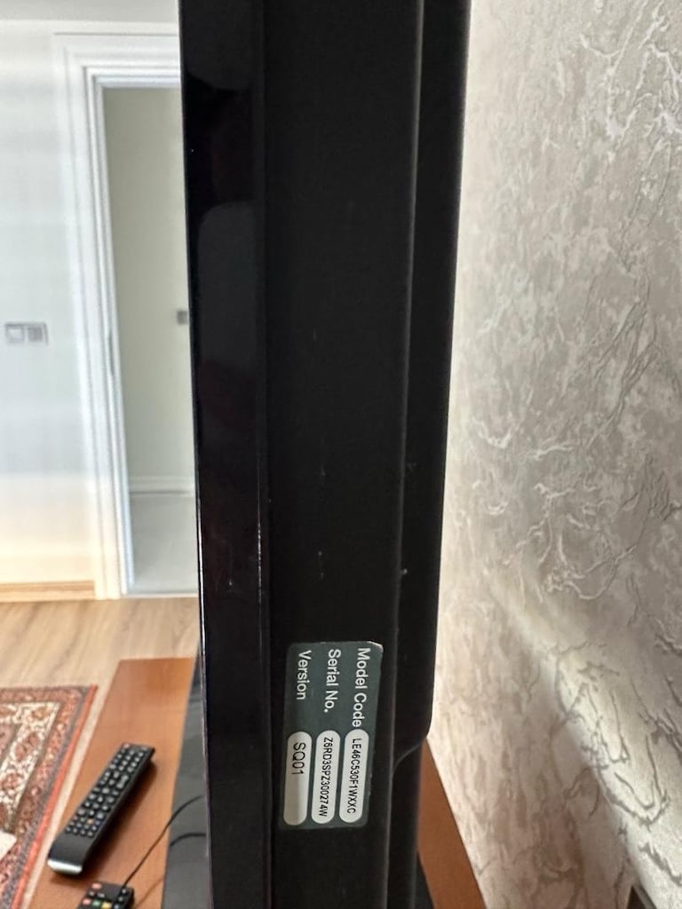 Samsung LCD TV - 3