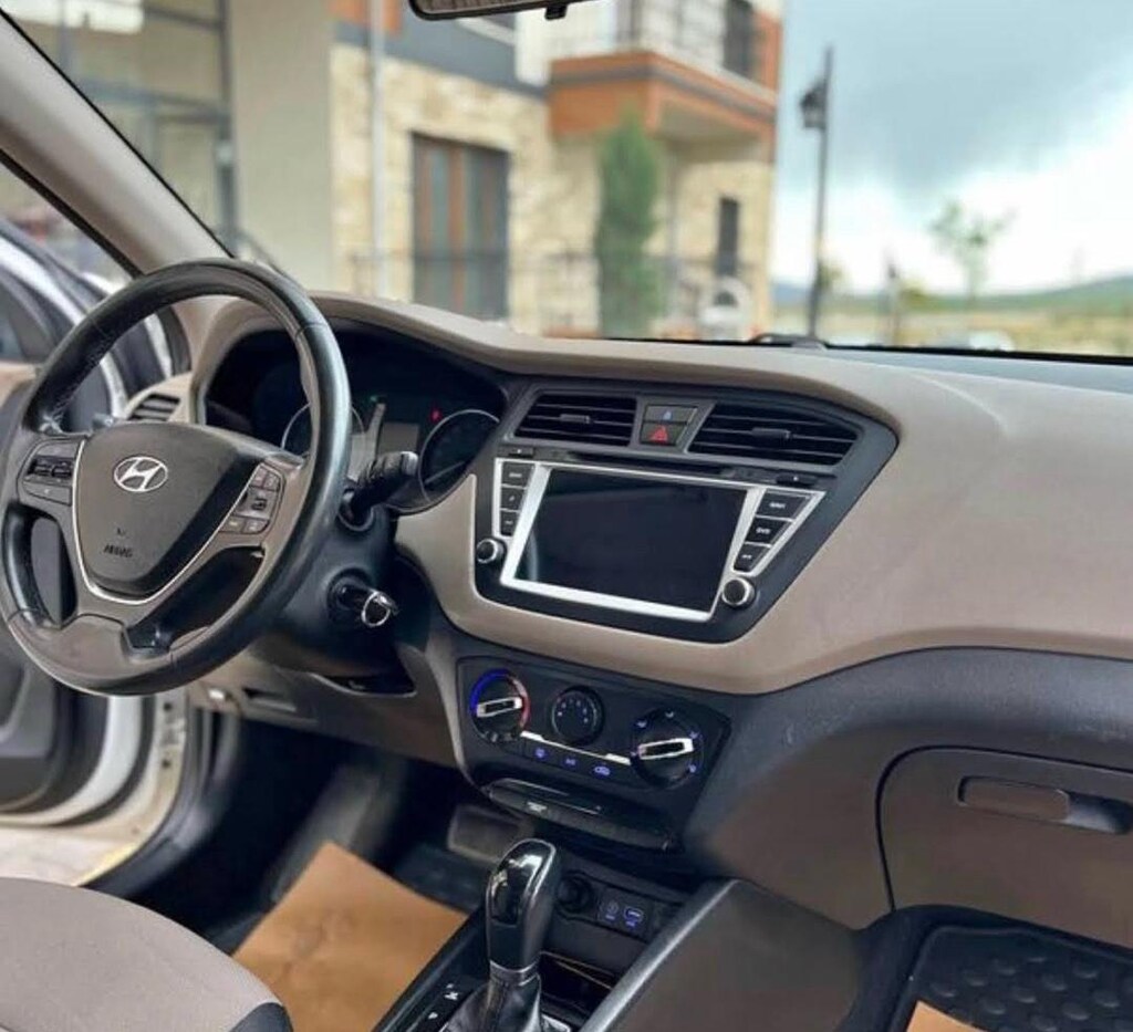 HYUNDAİ i20 - 11