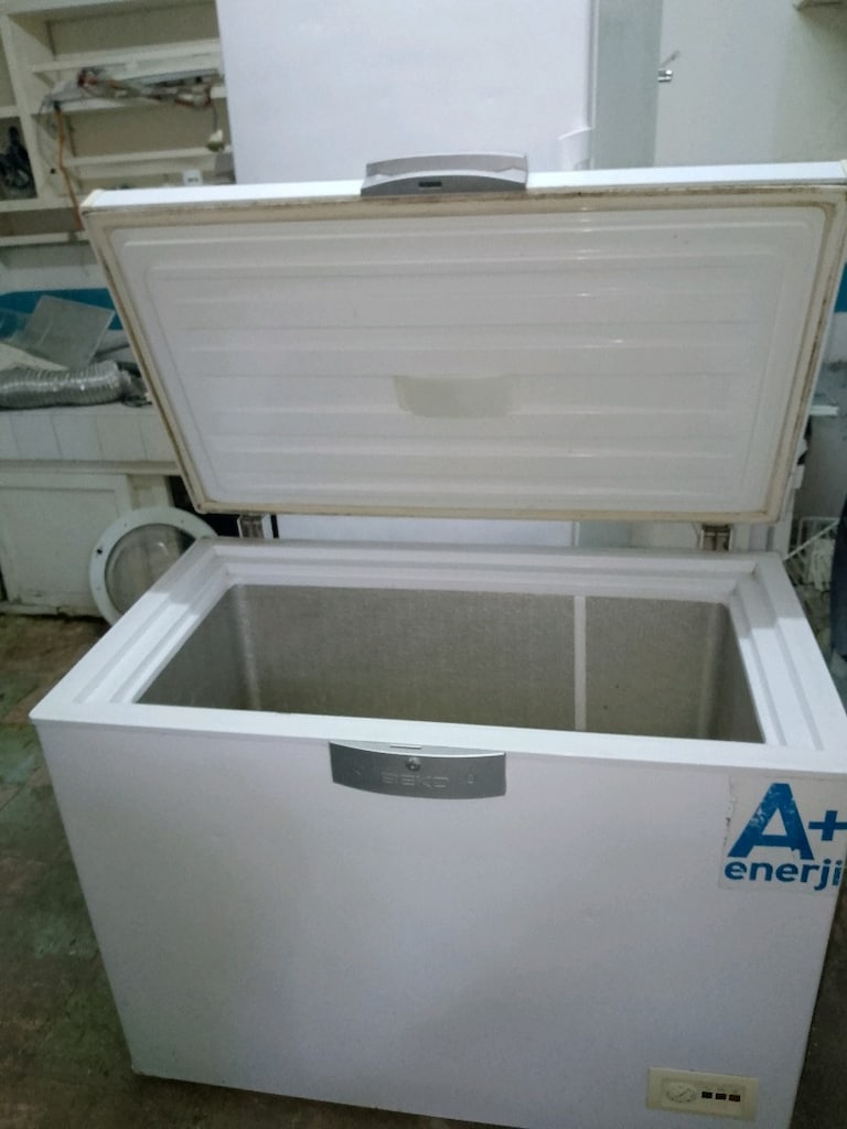 BEKO MARKA DERİN DONDURUCU SORUNU YOK ÇALIŞAN ALICISINA HAYIRLI OLSUN - 3