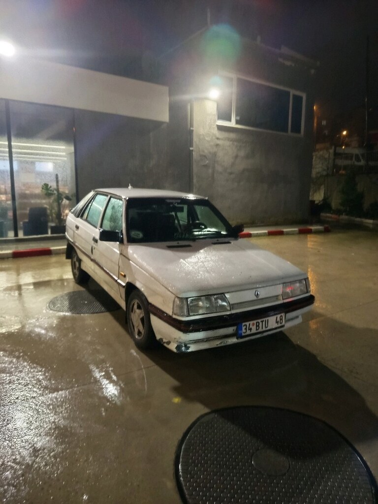 Renault 12