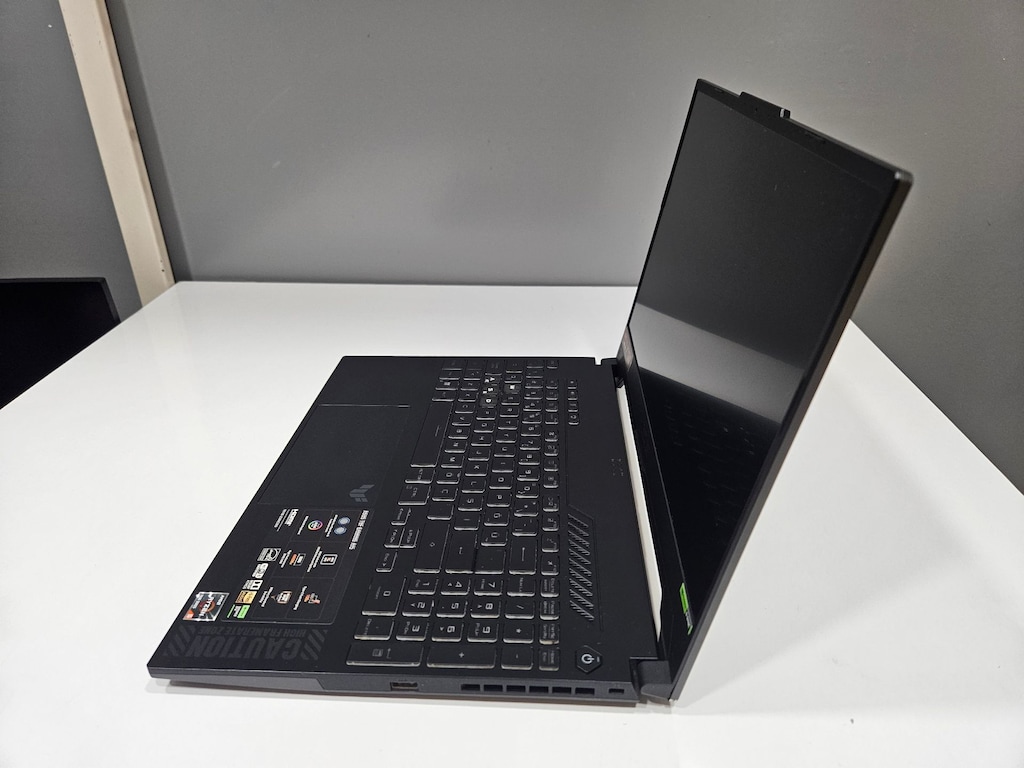 ASUS TUF+ RYZEN 5 7535HS+ 16 GB RAM + RTX 4060 8 GB+ KUTULU - 5