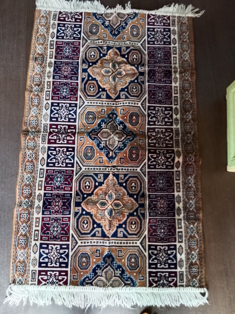 5 adet sandalye minder , halı kalın tip az kullanılan - 6