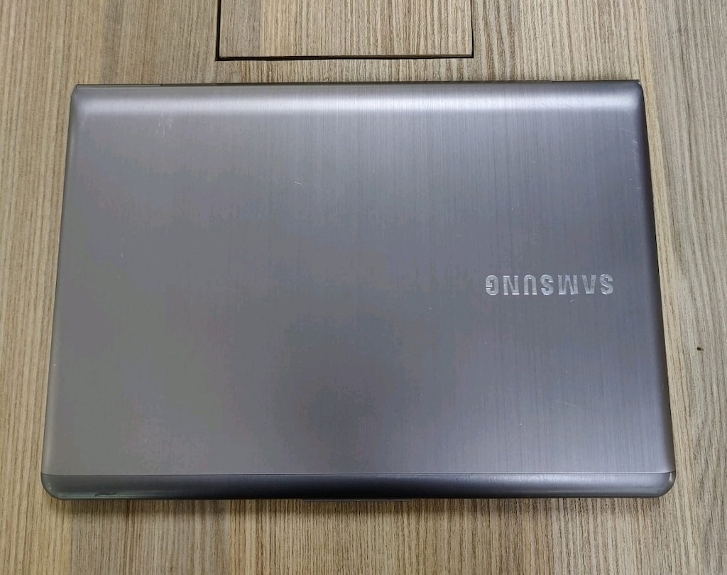 SAMSUNG NP 540U ULTRABOK_13.3 EKRAN_İ5 _8GB RAM_2GB EK_32SSD+500 HDD - 5