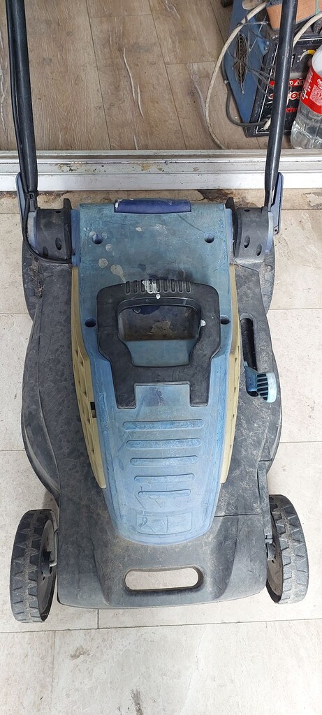 ÇİM BİÇME MAKİNASI SORUNSUZ ELEKTRİKLİ 220 VOLT. - 2