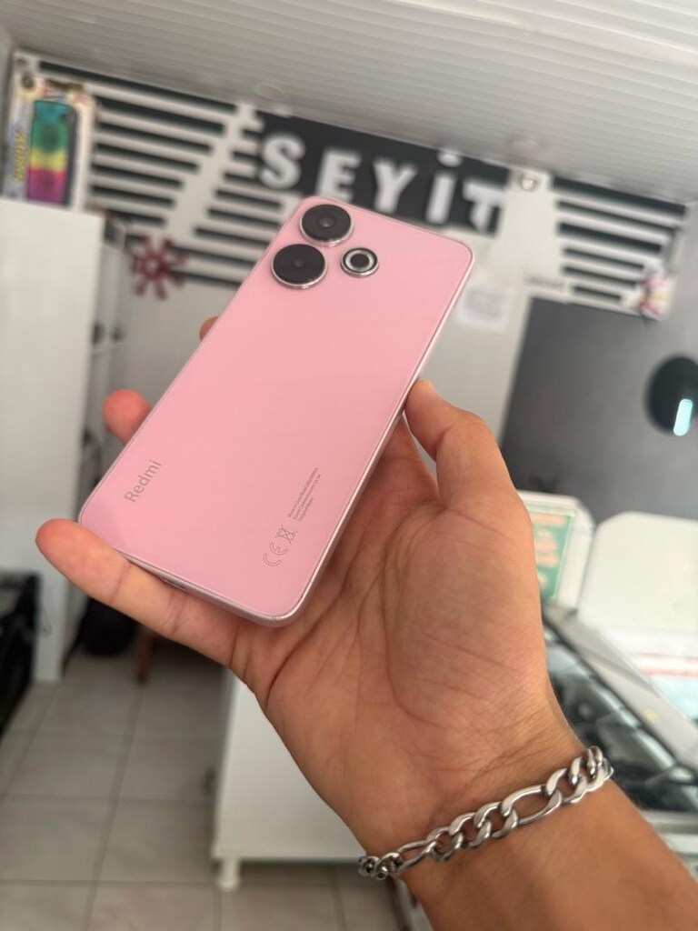 Redmi 13 (256 GB / 8 GB RAM) – 6.000TL