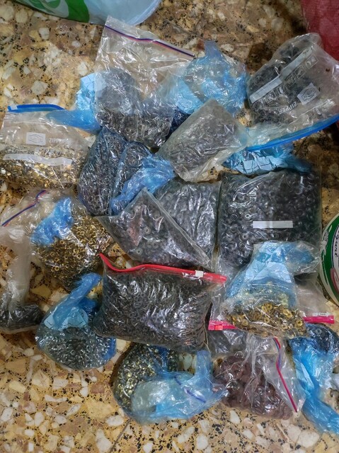 kot pantolon düğmesi, çıtçıt,kuş gözü