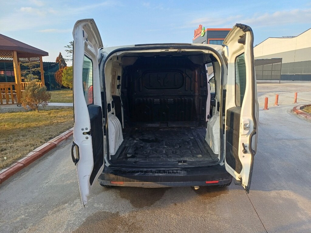 2012 model 1.3 90 hp Fiat Doblo kargo - 21