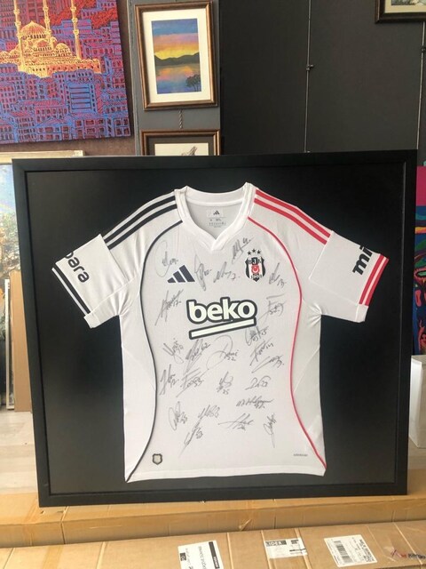 ISLAK İMZALI ORLİNAL BEŞİKTAŞ FORMALARI