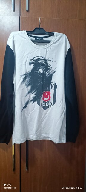 İKİ ADET--BEŞİKTAŞ ORJİNAL SWEATSHİRT FERMUARLI VE UZUN KOL TSHİRT