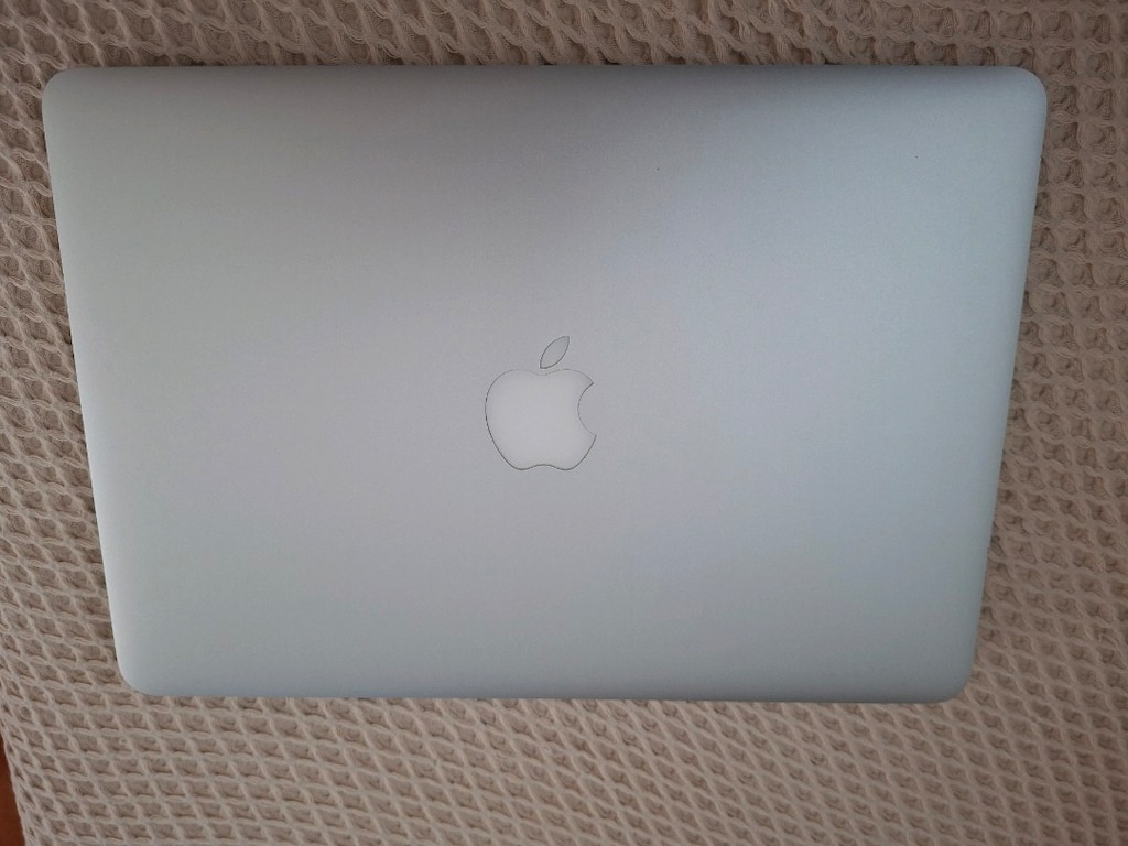 Macbook Pro 13 inç 2015 İ5 8GB RAM 120GB SSD - 10