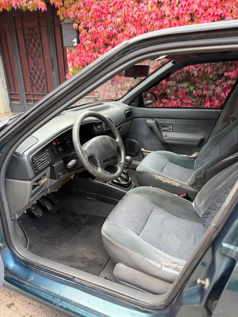 Renault Araba - 10