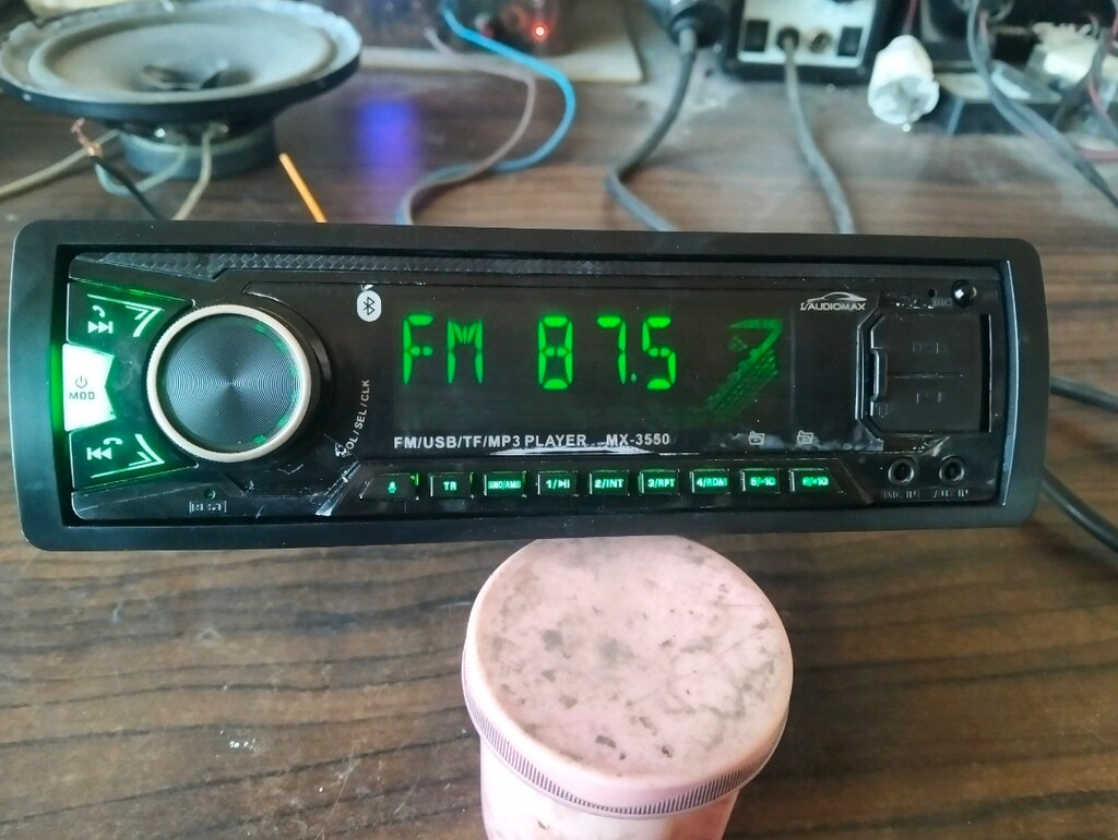 usb girişli 7farkli renkli 2 amfi çıkışlı oto teyip bağlantı dahil - 7