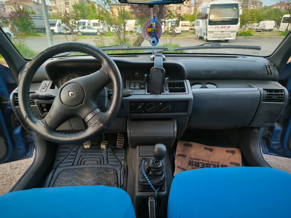 98 model clio 1 - 12