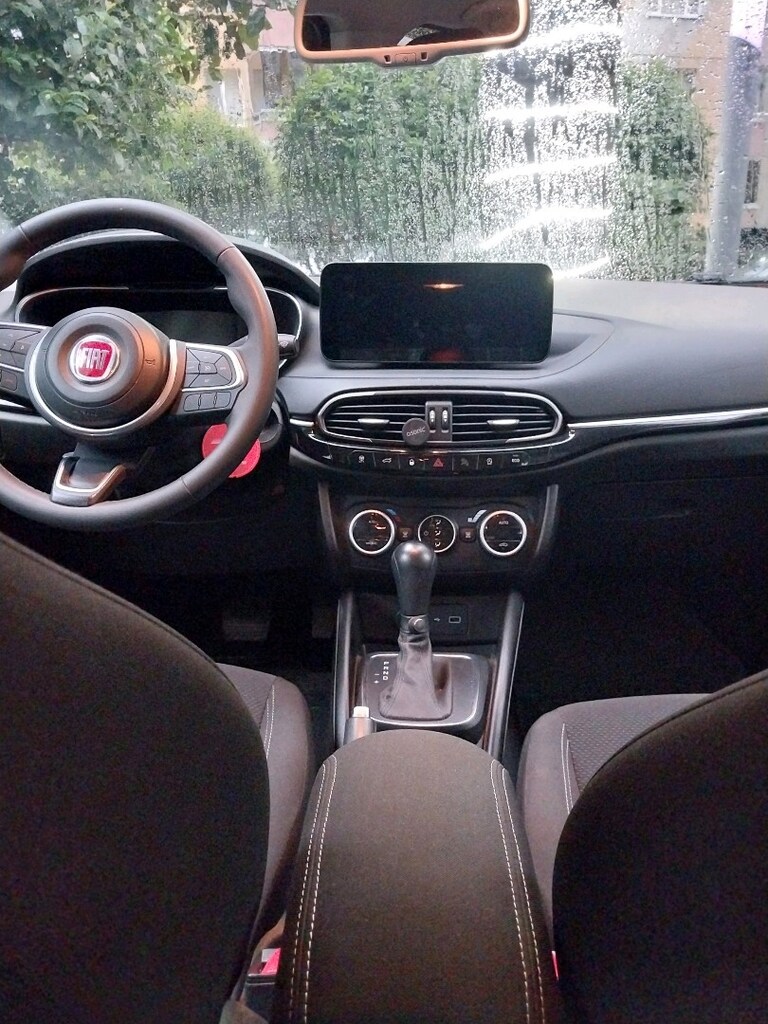 2023 EGEA LOUNGE DİZEL OTOMATİK DÜŞÜK KM DE SERVİS BAKIMLI AİLE ARACI - 6