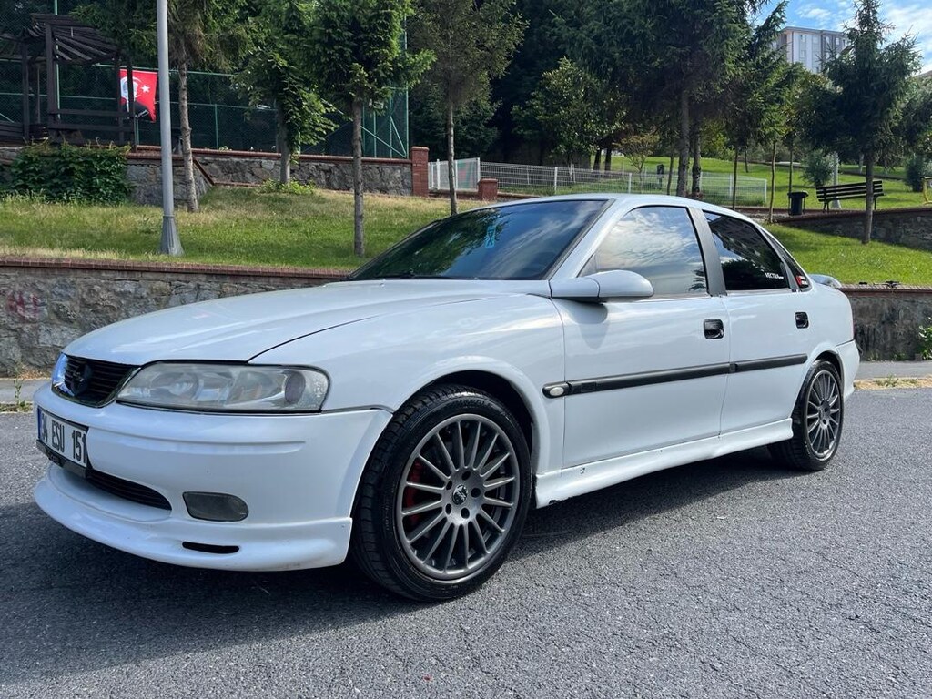 VECTRA B 98 2.0 GLS - 8