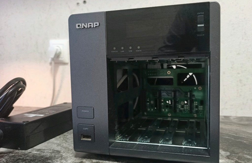 Qnap TS 419P Yeni Gibi - 2