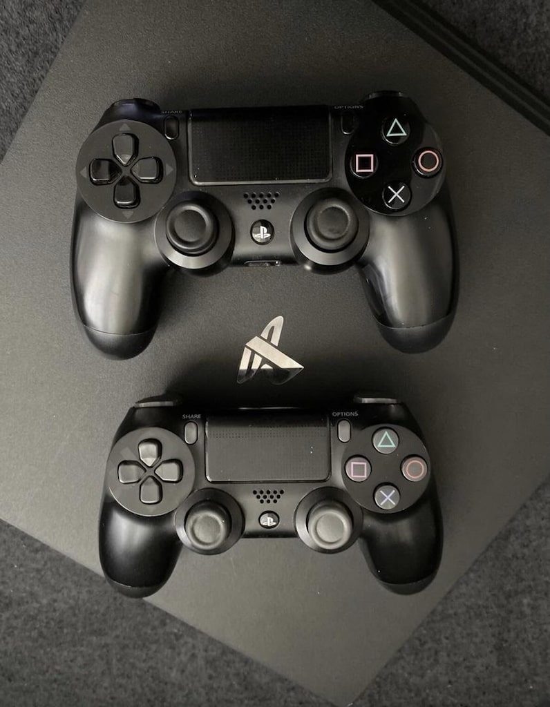 PS4 Pro 1TB Cift Kol - 3