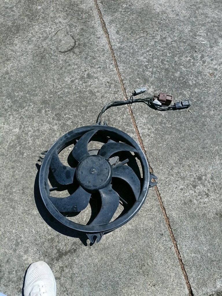 sitroen.C5fan motoru - 5