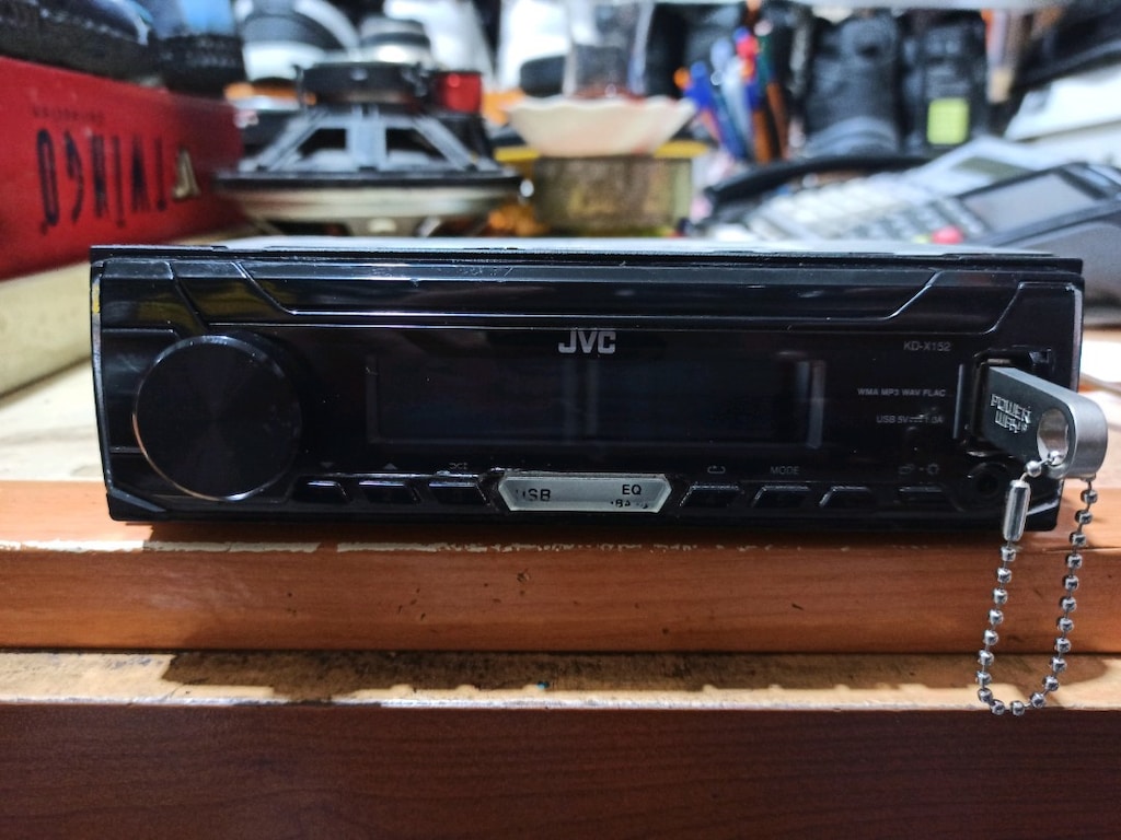 JVC KD-X152 Oto Teybi USB AUX RADYO tek anfi çıkışli oto teyp sorunsuz - 2
