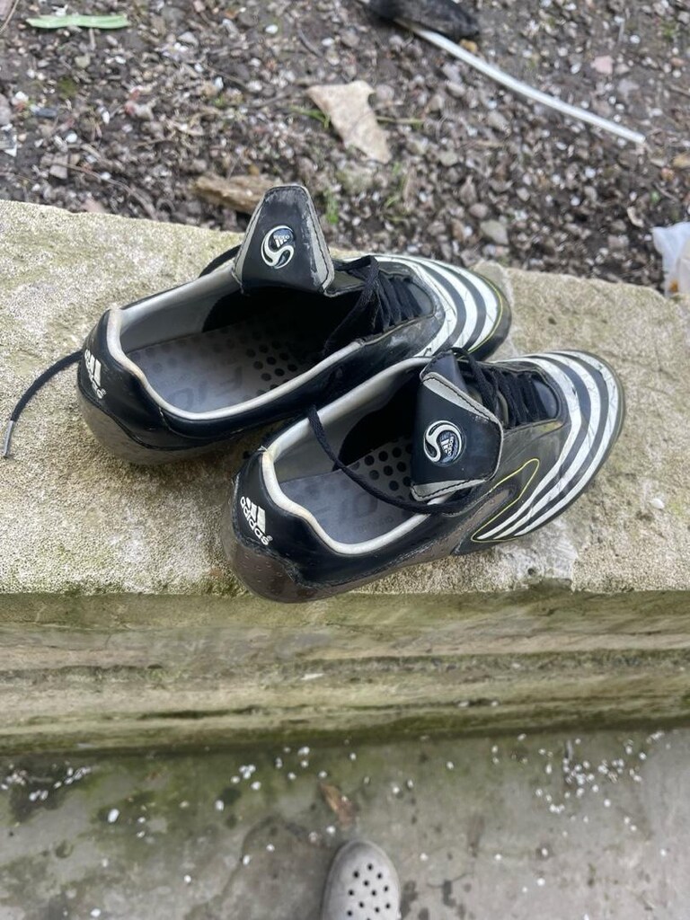Adidas F10 Krampon 41 numara - 5