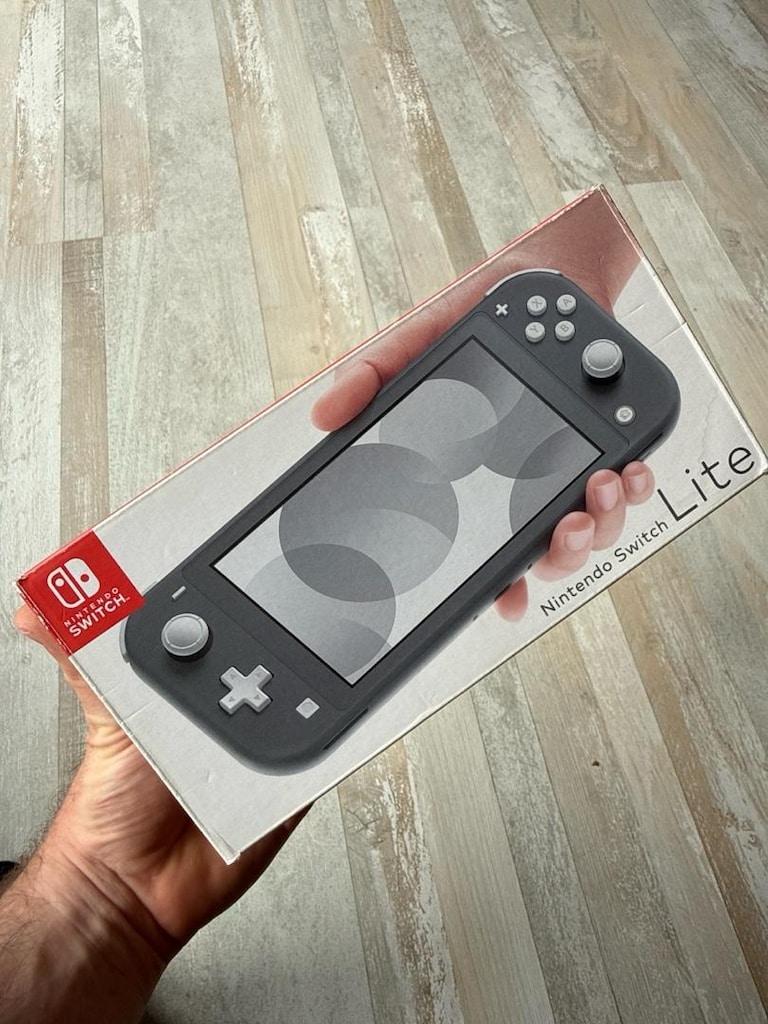 Nintendo Switch Lite Gri | Kutulu ve Kusursuz - 4