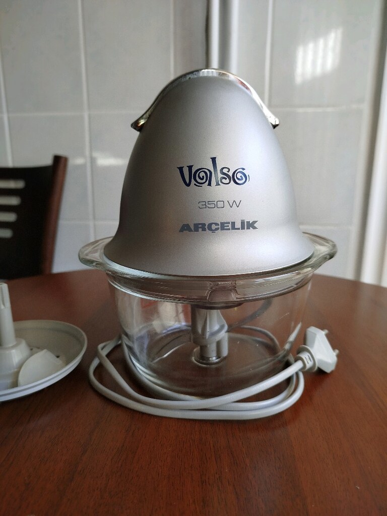 Sıfır gibi Arçelik Valso 350W doğrayıcı, cam hazne ve çoklu aparatlarl - 4