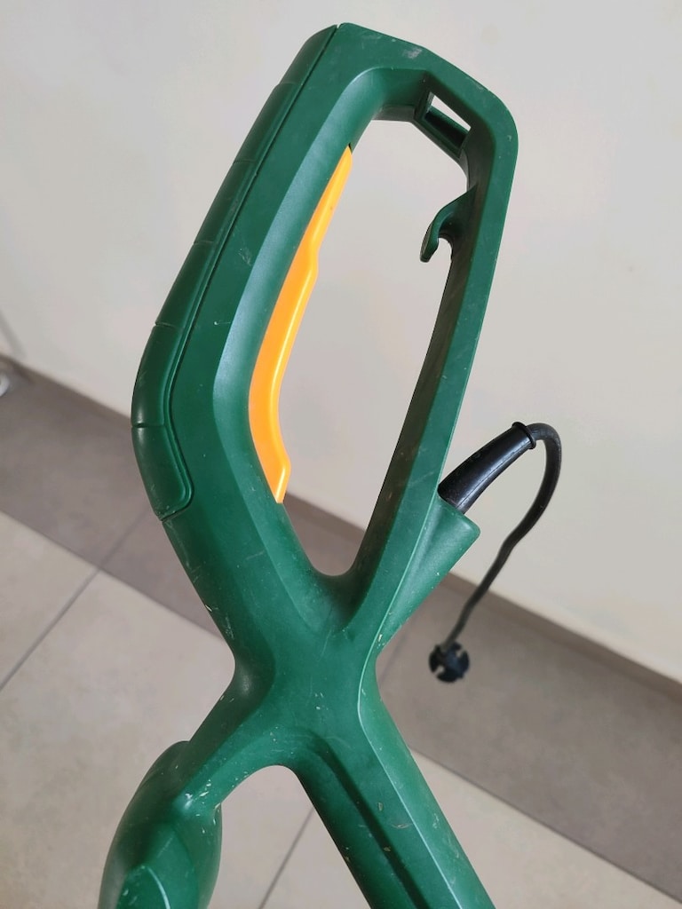 Elektrikli Misinalı Çim Kesme/Düzeltme Makinesi - 5