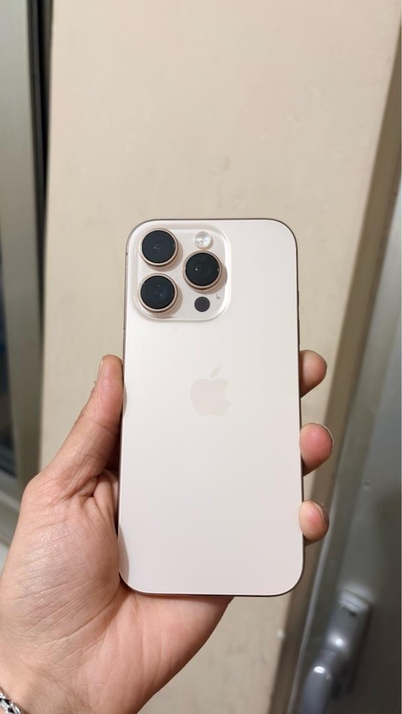 iPhone 16 pro Yd