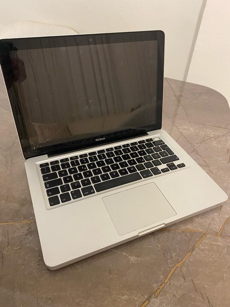 MacBook Pro 13.3inç - 2