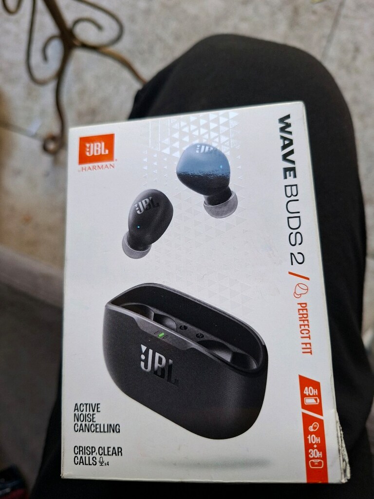 hıc kullanılmamış JBL kulaklık - 4