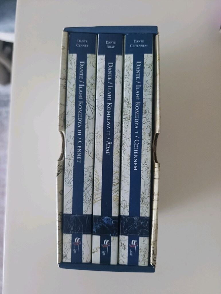 Toplam 26 adet kitap - 13