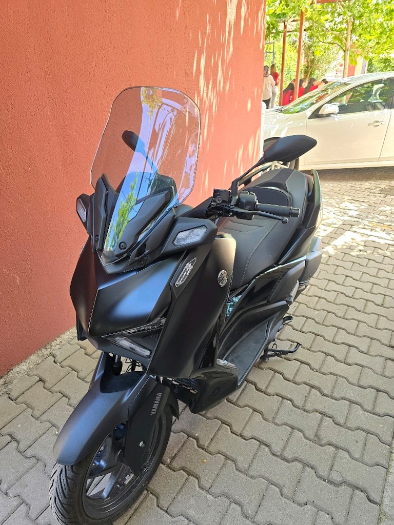 Hatasız / Garantili/ 2024 Xmax Tech MAX - 250 KM - LS2 Ekip