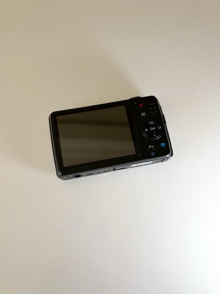 Casio Exilim Dijital Fotoğraf Makinesi - 8