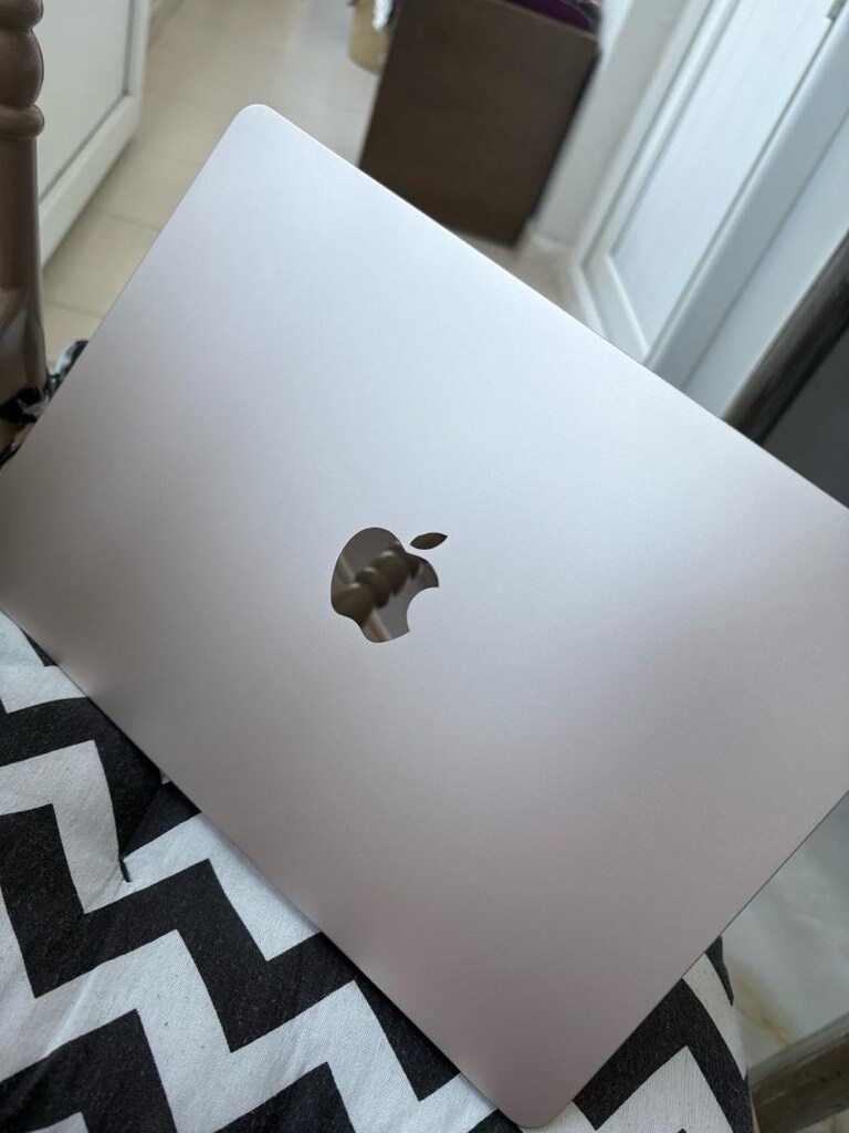 MacBook Air M2 - 4
